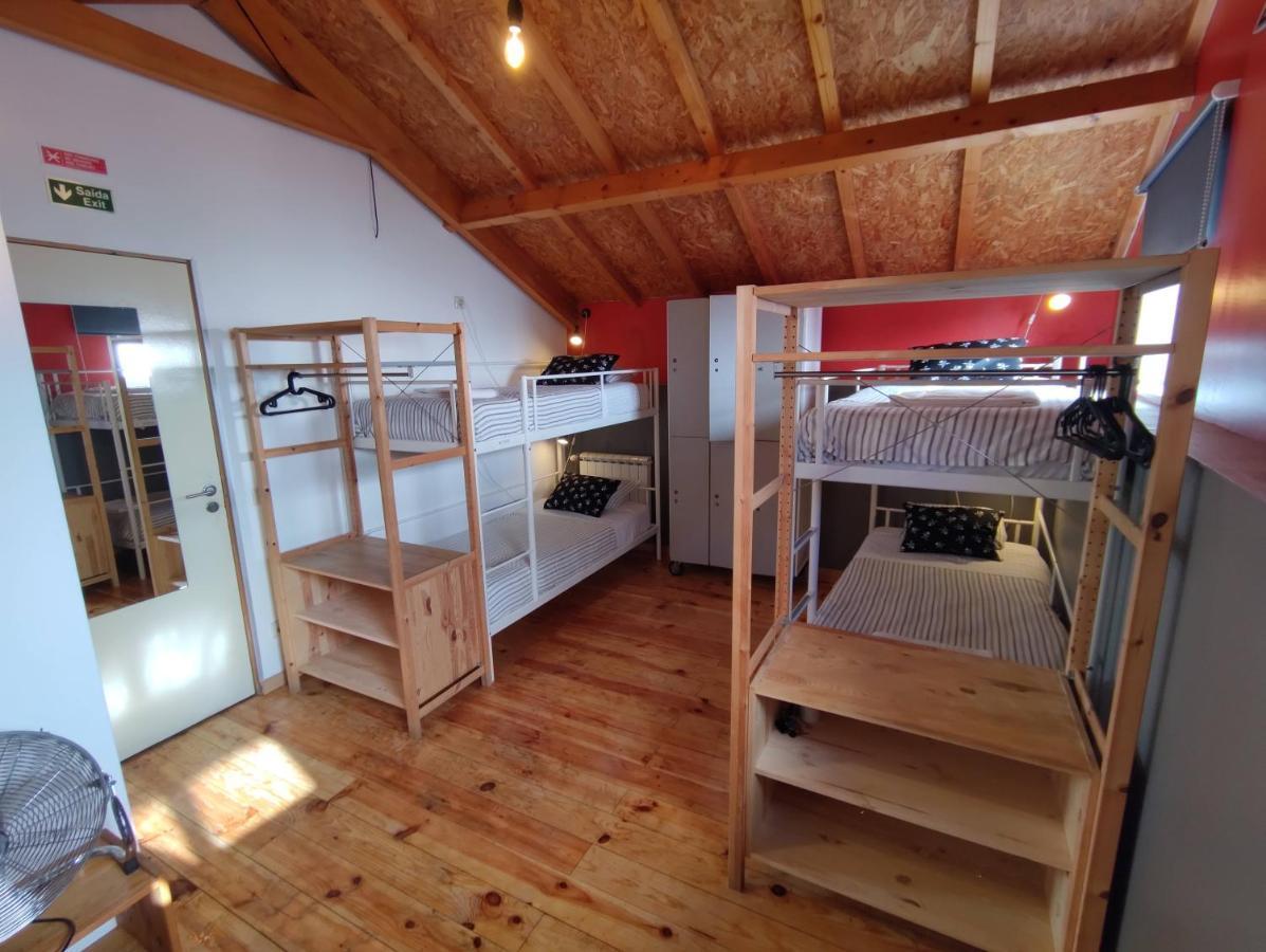 Sardines And Friends Hostel 04 Повуа-де-Варзін Екстер'єр фото