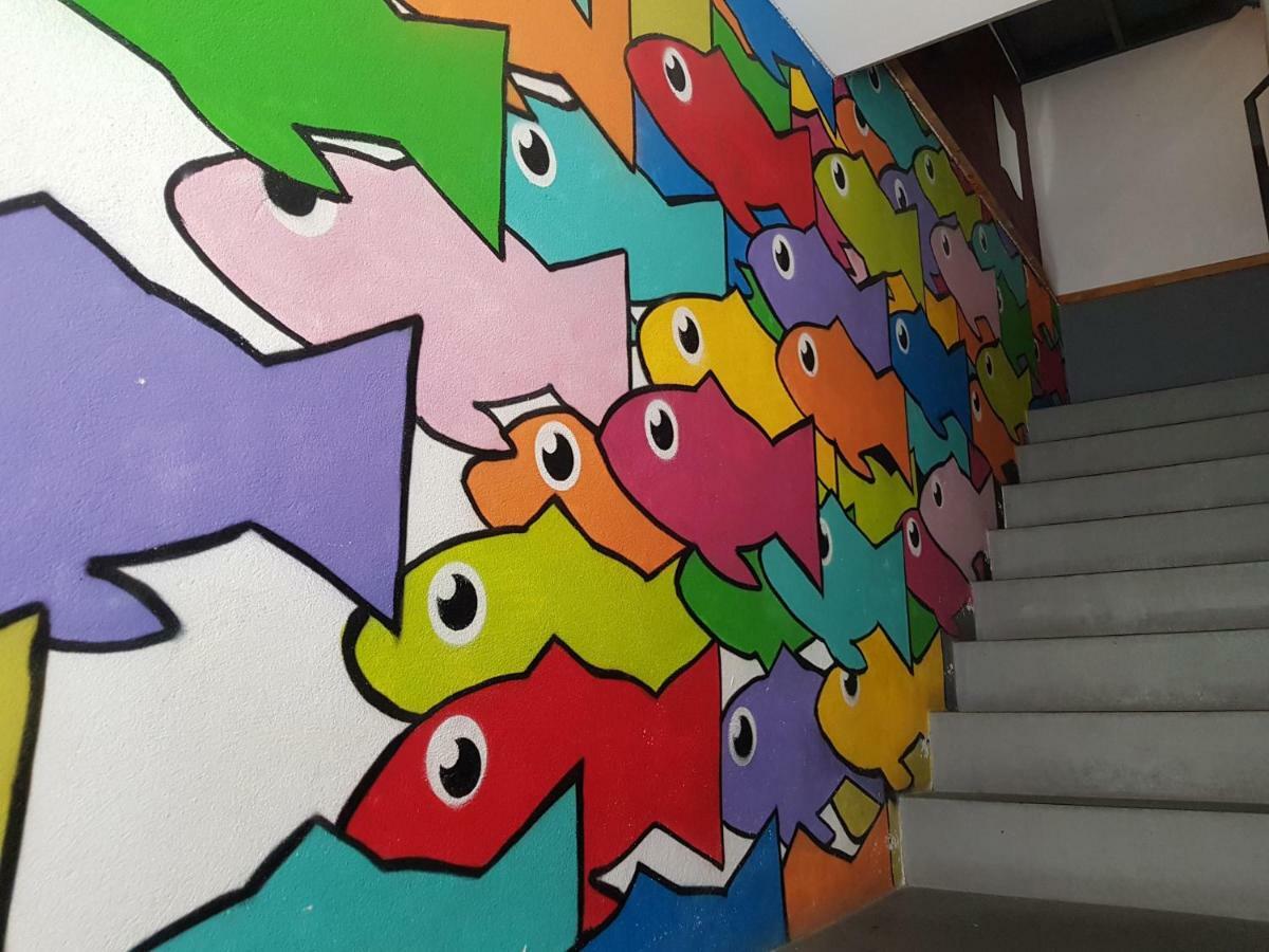 Sardines And Friends Hostel 04 Повуа-де-Варзін Екстер'єр фото